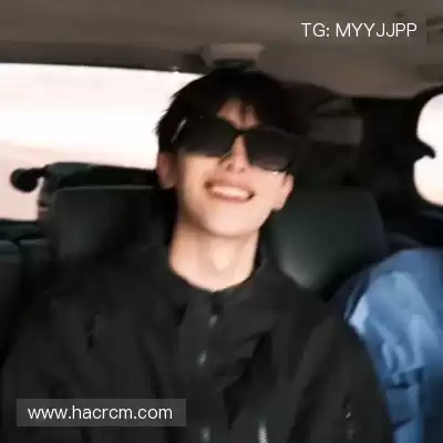 薄霜凤